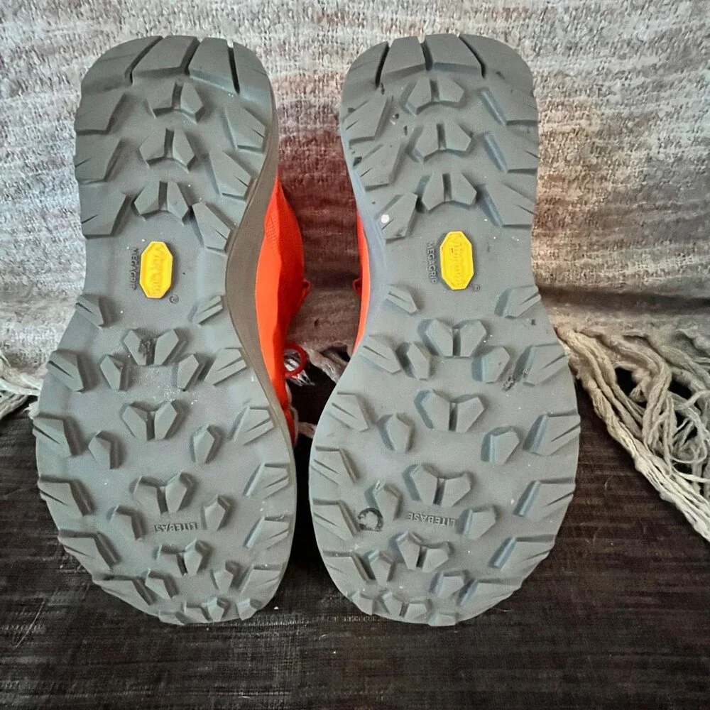 ARC'TERYX ‎ Men's Kopec Mid GTX Boot in Orange Size 8